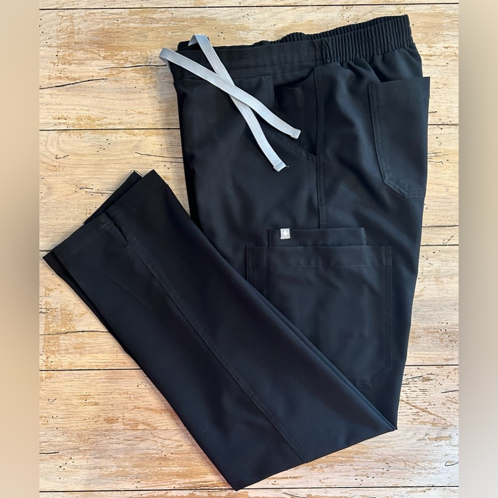FIGS Yola Black pants, (sz S) EUC, only worn a few times.